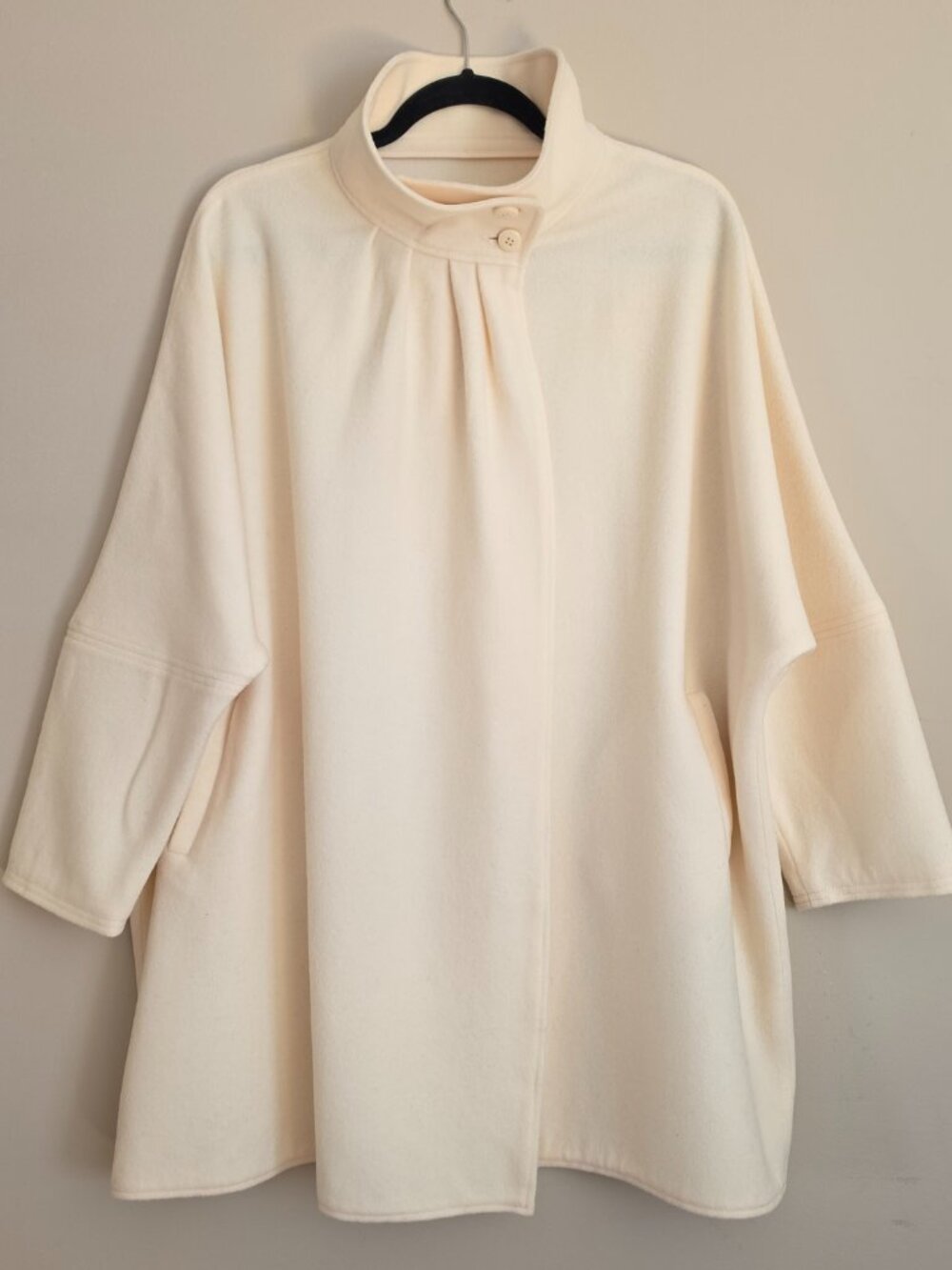 Vtg Sadia Sevilla Cashmere Wool Cape Coat Ivory Oversized Swing Jacket Sz S/M/L